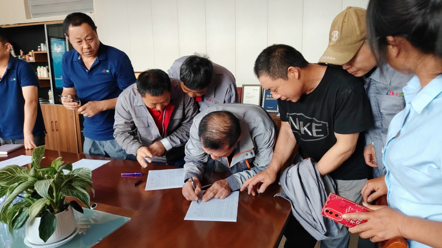 諸城鼎力機械召開2025年“落實監管要求，規范安全生產，打造優質產品”全體員工大會